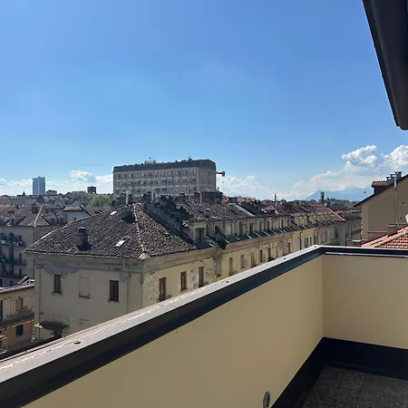 Attico Con Terrazzo Vista Citta Turin