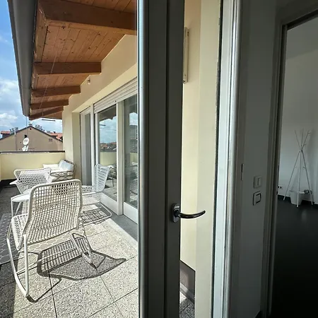 Διαμέρισμα Attico Con Terrazzo Vista Citta