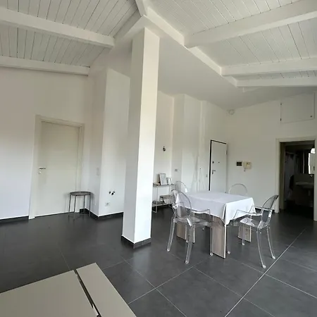 Διαμέρισμα Attico Con Terrazzo Vista Citta