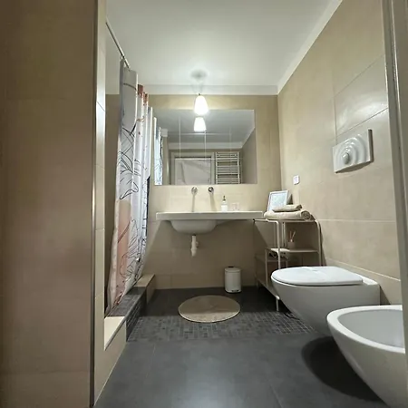 A Casa Di Manu - Nuovissimo Attico Con Terrazzo E Box Daire