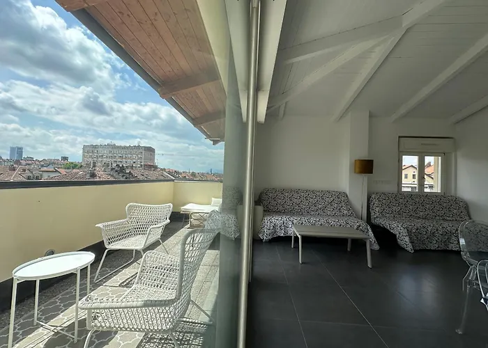 A Casa Di Manu - Nuovissimo Attico Con Terrazzo E Box شقة