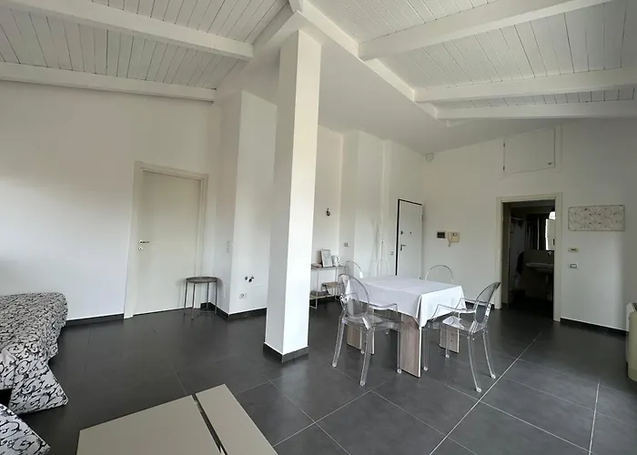 شقة A Casa Di Manu - Nuovissimo Attico Con Terrazzo E Box